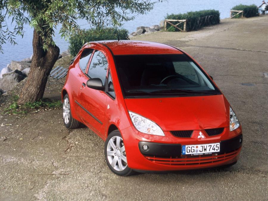  Mitsubishi Colt CZ3 2005 года  (фото 6 из 10)